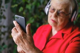 Hoe smartphones onze slaap op een negatieve wijze beïnvloeden