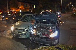 Blikschade bij aanrijding op Vondelstraat