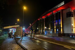 Brand bij bioscoop en casino in Alkmaar zorgt voor flinke rookontwikkeling