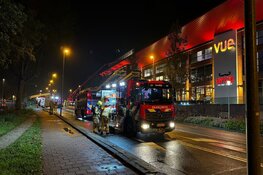 Brand bij bioscoop en casino in Alkmaar zorgt voor flinke rookontwikkeling