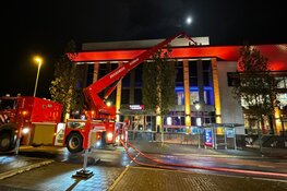Brand bij bioscoop en casino in Alkmaar zorgt voor flinke rookontwikkeling