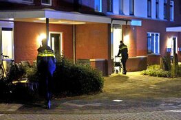 Oudere man raakt te water aan Mauritskade