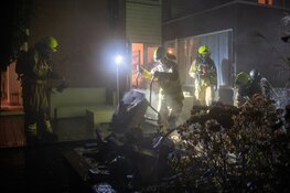 Brand in schuur van woning in Bergen