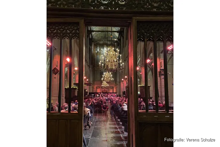 Volkskerstzang 2023 op 20 december in de Grote Kerk