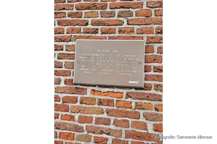 Vervanging en uitbreiding ANWB bordjes op oude panden