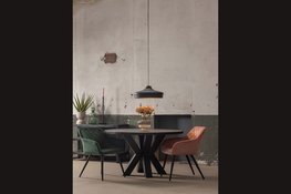 Geef je eetkamer een stijlvolle make-over met een mangohouten tafel