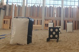 Archery Tag bij Indoor Beach Alkmaar: Spanning, Teamwork en Veilig Plezier!