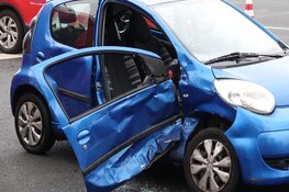 Twee gewonden bij ongeluk op drukke kruising in Alkmaar