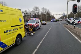 Twee gewonden bij ongeluk op drukke kruising in Alkmaar