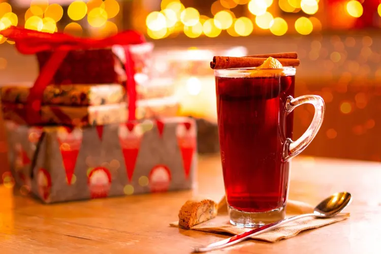 Het perfecte kerstpakket voor mannen samenstellen: Tips en trends voor 2024