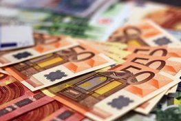 In 2024 beleggen of je geld op de bank zetten?