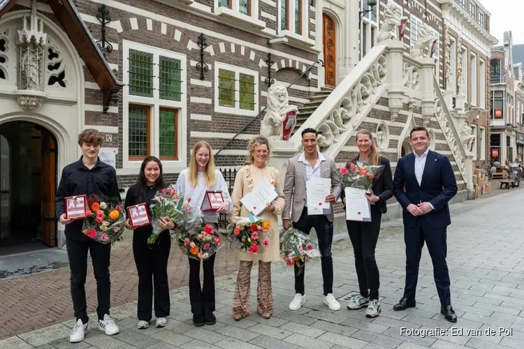 Alkmaarse sportkampioenen gehuldigd
