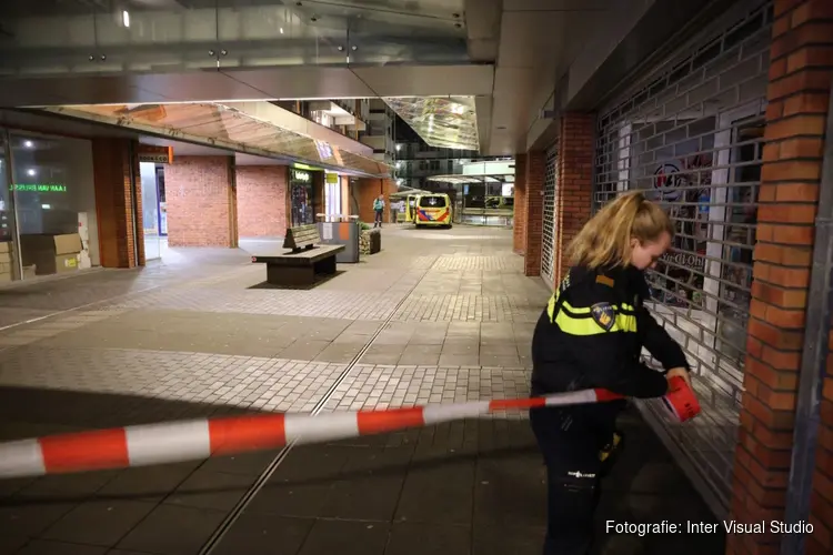Gewonde bij steekincident in winkelcentrum De Mare