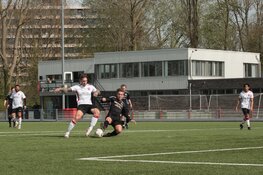 Alcmaria Victrix (zat) richt zich volledig op tweede plaats. Degradatie nabij voor zondagploeg