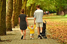De voordelen van wandelen met je kind: De kracht van samen buiten zijn