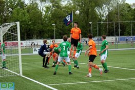 Jong Holland scoort na rust onvervalste zevenklapper en blijft in spoor HBOK