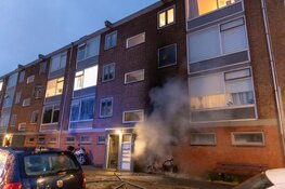 Scooter in brand aan Gloriantstraat: ontruimingen en flinke schade