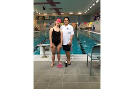 Alkmaarse Kim Visser zwemt naar de Special Olympics