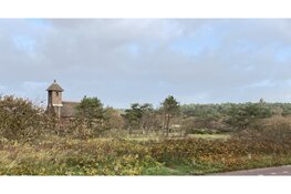 Waar komen de namen Vredeskerkje en Russenduin vandaan?