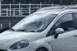 Vrouw ernstig gewond na aanrijding op Geestersingel