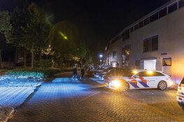 Explosie in portiekwoning in Alkmaar
