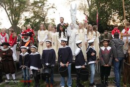 Kranslegging "Een krans voor Victorien"