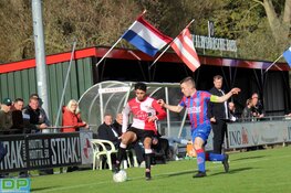 Alkmaarsche Boys met opgeheven hoofd uit bekertoernooi