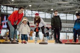 Het Alkmaars IJsplein op De Meent: Winterplezier voor de hele familie