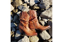 Nieuwe mode in Alkmaar: van cowboylaarzen tot Chelsea boots voor dames
