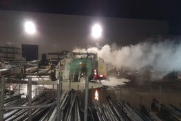 Bestelbus door brand verwoest aan Toermalijnstraat