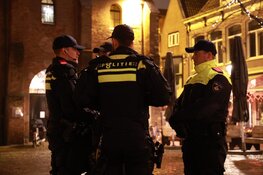 Veel politie op Waagplein, demonstratie Ajax-supporters blijf uit