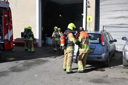 Brandmelding bij autobedrijf aan Edisonweg