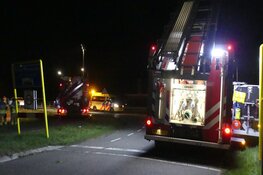 Zwaargewonde bij ongeluk in Noord-Scharwoude, brandweer zoekt mogelijk tweede slachtoffer