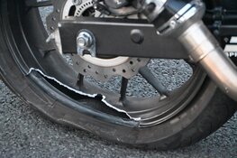 Motorrijder ten val bij ongeval op N9