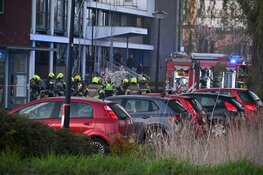Grote inzet van hulpdiensten bij brand na explosie in Heerhugowaard
