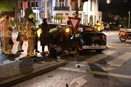 Veel schade bij ongeval op kruising Alkmaar