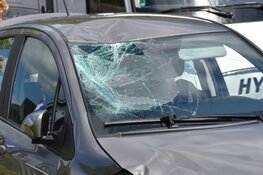 Wielrenner gewond na aanrijding op Kennemerstraatweg