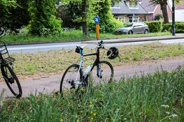 Wielrenner raakt onwel tijdens rit op Kennemerstraatweg in Heiloo