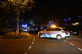 Auto gaat volledig in vlammen op bij nachtelijke autobrand in Alkmaar