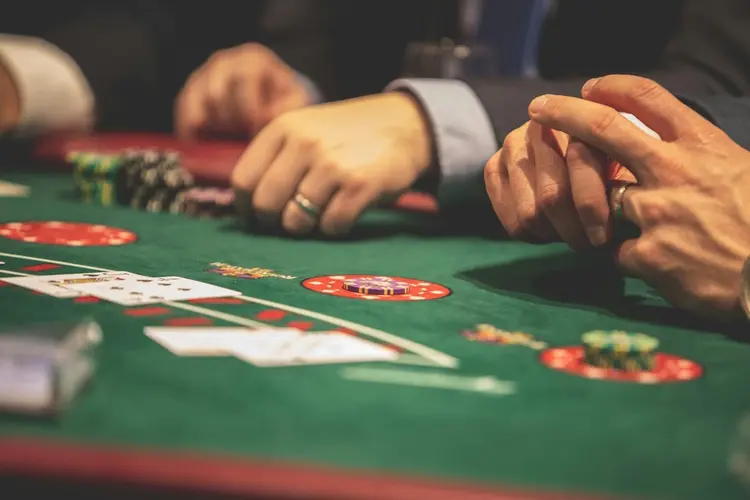 Alkmaars Casinolandschap onder Druk: Sluitingen, Stijgende Kosten en de Online Concurrentie