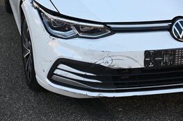 Schade bij ongeval met lesauto in Alkmaar