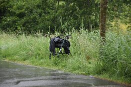 Man met rollator belandt in sloot