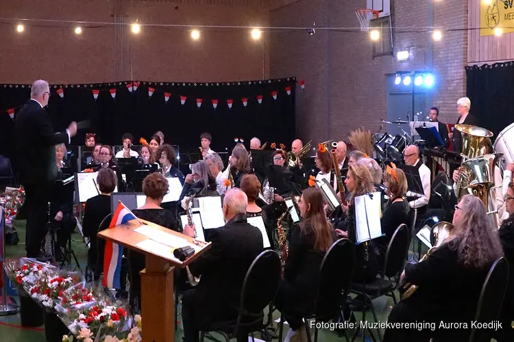 Muziekvereniging Aurora ‘trakteert’ op koffieconcert met taart!