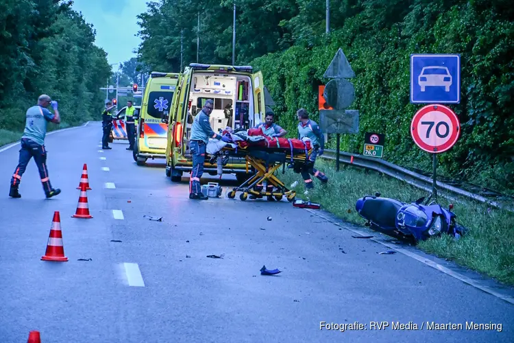 Motorrijder ernstig gewond na ongeval met personenauto op de N9 bij Alkmaar