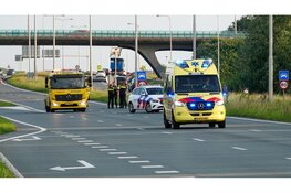 Motorrijder met spoed naar het ziekenhuis na ongeval op N242