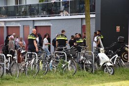 Zwaargewonde na steekpartij, persoon aangehouden door politie