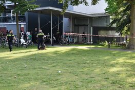 Zwaargewonde na steekpartij, persoon aangehouden door politie