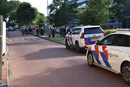 Zwaargewonde na steekpartij, persoon aangehouden door politie