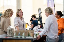 Tweede editie baby- en zwangerschapsevent 'Kleine Wonderen' in Grote Kerk