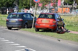 Exclusieve auto wordt aangereden in Alkmaar